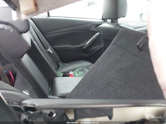 JM1GL1V56H1125199 Mazda Mazda6 Touring