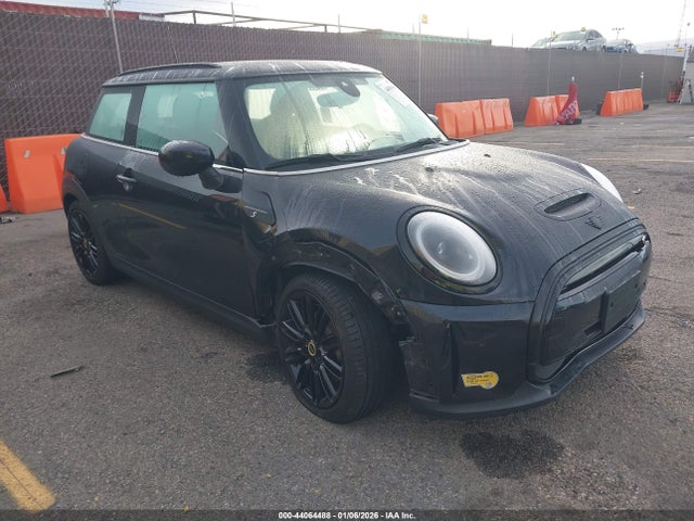 2022 MINI SE HARDTOP WMW13DJ06N2R12867 Photo 0