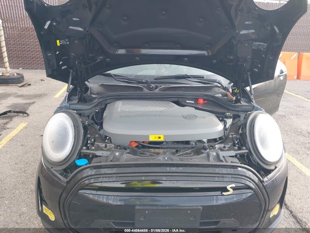 2022 MINI SE HARDTOP WMW13DJ06N2R12867 Photo 9