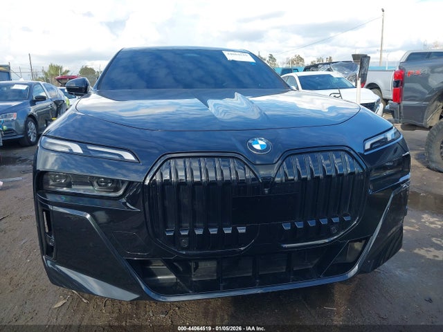 WBA23EH06RCP65465 BMW 740I
