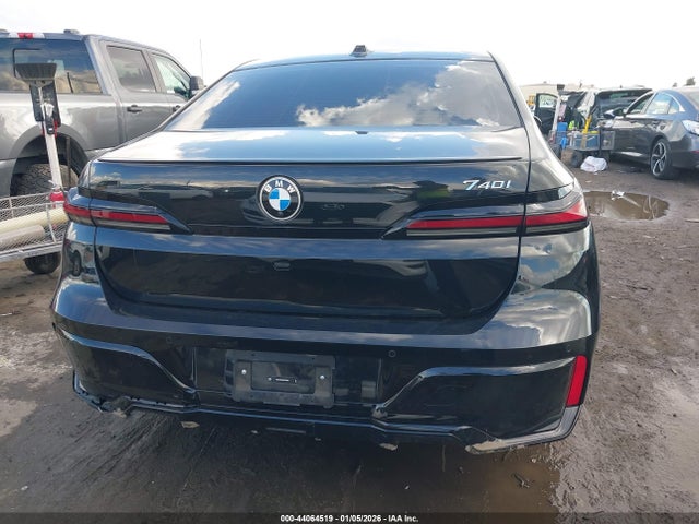 WBA23EH06RCP65465 BMW 740I