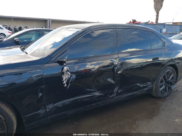 WBA23EH06RCP65465 BMW 740I