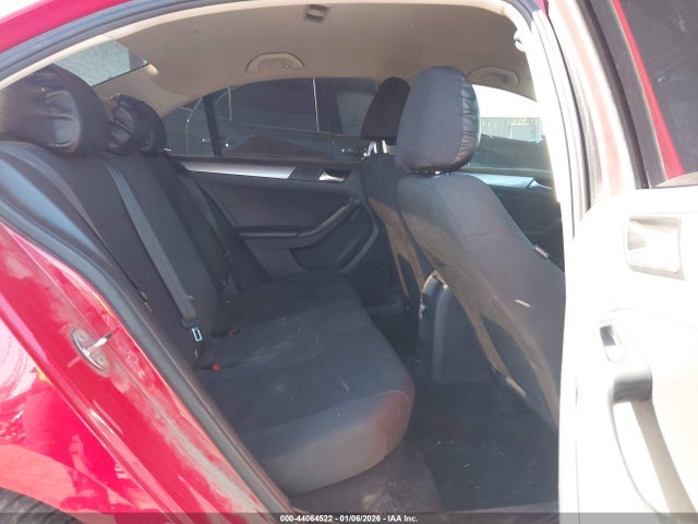 3VWD17AJ4FM250536 Volkswagen Jetta 1.8t Se