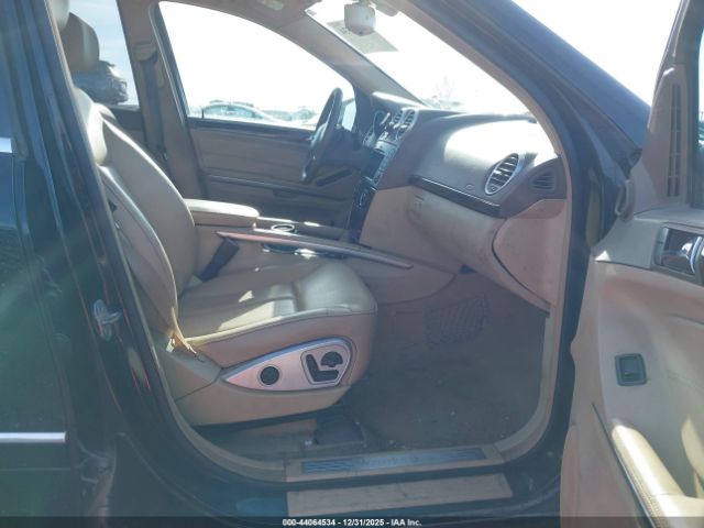 2011 MERCEDES-BENZ GL 450 4JGBF7BE7BA670954 Photo 4