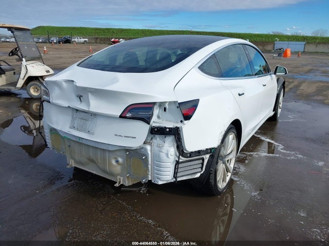 2018 TESLA MODEL 3 5YJ3E1EB5JF134410 Photo 3