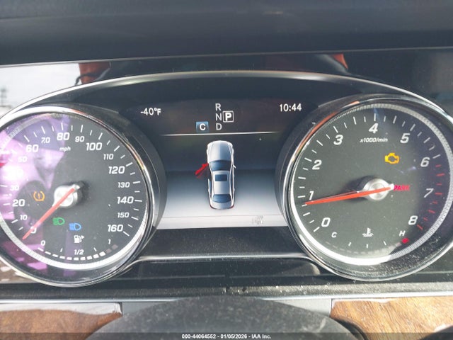 WDDZF4KB8HA060518 Mercedes-Benz E 300 4matic