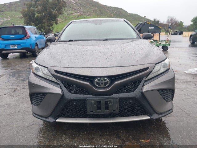 4T1B61HK5JU066682 Toyota CAMRY XSE