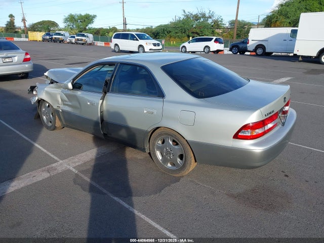 44064568 :رقم المزاد ، JT8BF28G310316285 vin ، 2001 Lexus Es 300 مزاد بيع
