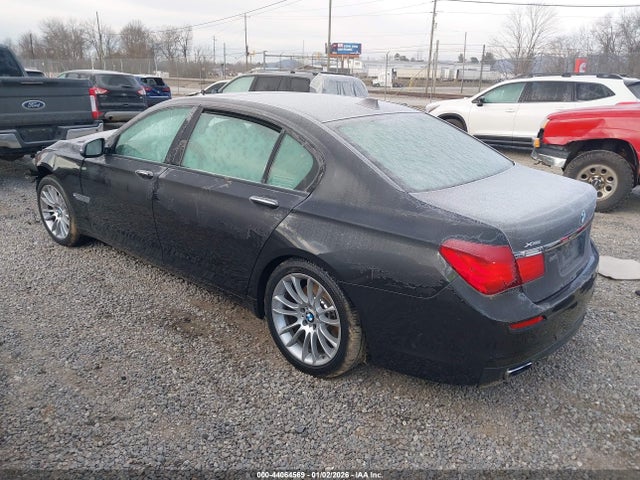 2013 BMW 740LI WBAYF4C54DD128060 Photo 2