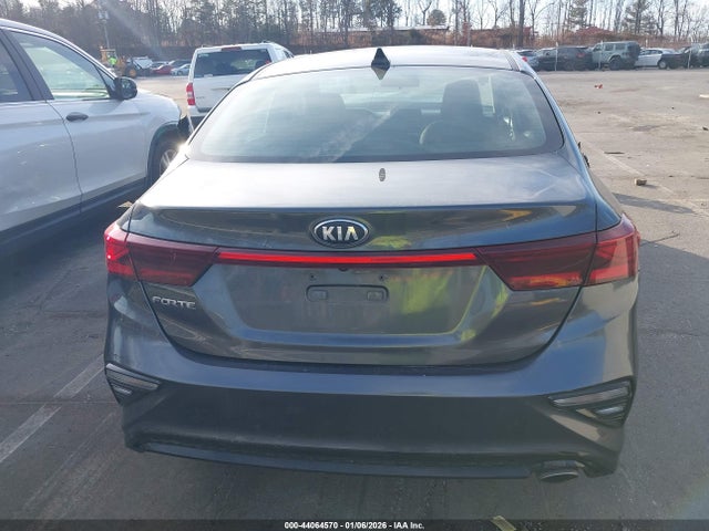 2019 Kia Forte Lxs მანქანა იყიდება აუქციონზე, vin: 3KPF24AD9KE098937, აუქციონის ნომერი: 44064570