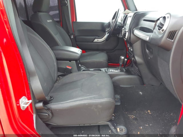 2018 JEEP WRANGLER JK UNLIMITED 1C4BJWEG3JL935785 Photo 4