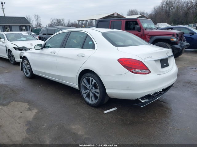 44064592 :رقم المزاد ، 55SWF4JBXJU280561 vin ، 2018 Mercedes-benz C 300 مزاد بيع