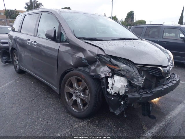 Toyota SIENNA SE 2020 5TDXZ3DC3LS048216 главное изображение
