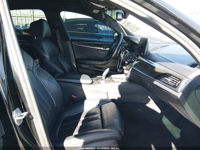 BMW M550i Xdrive 2021 WBA13BK05MCG59720 Image 5