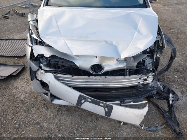 Toyota Prius Two 2018 JTDKBRFUXJ3067447 Image 6
