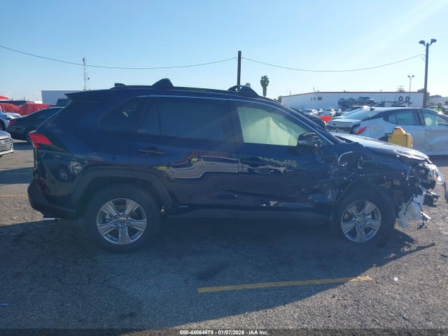 JTMRWRFV6SJ086974 Toyota Rav4 Hybrid Xle