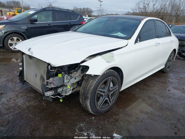 2022 MERCEDES-BENZ E 350 W1KZF8EBXNB010177 Photo 1