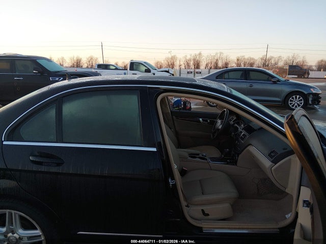 Продажа на аукционе авто 2009 Mercedes-benz C 300, vin: WDDGF54X09F260982, номер лота: 44064711