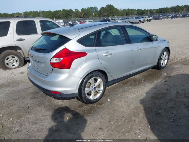 1FADP3K2XEL403041 Ford FOCUS SE