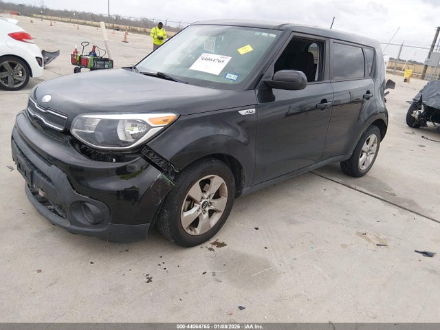 KIA Soul 2018 KNDJN2A26J7600712 Image 2