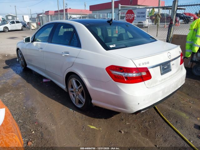 2011 MERCEDES-BENZ E 350 WDDHF8HB3BA353728 Photo 2