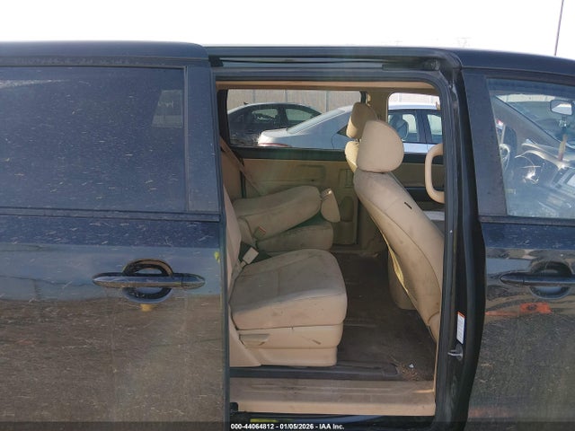 KIA SEDONA LX 2018 KNDMB5C12J6384570 Image 8