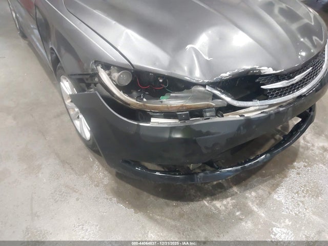 Продаж на аукціоні авто 2015 Chrysler 200 Limited, vin: 1C3CCCABXFN505548, номер лоту: 44064837