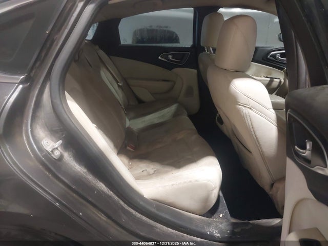 Продаж на аукціоні авто 2015 Chrysler 200 Limited, vin: 1C3CCCABXFN505548, номер лоту: 44064837