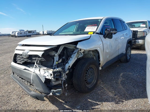 2T3G1RFV0PW387951 Toyota RAV4 LE