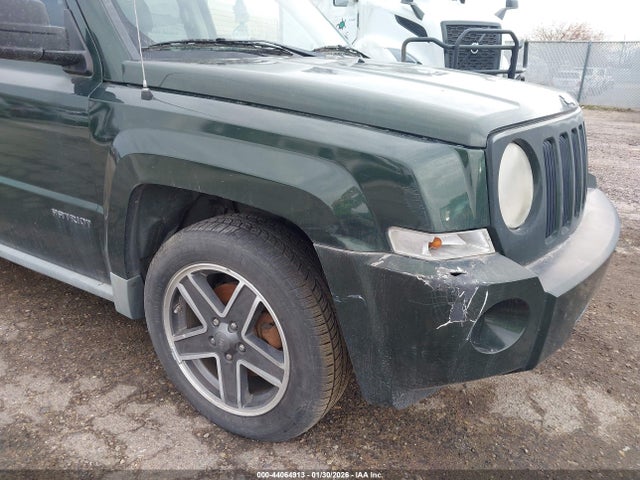 44064913 :رقم المزاد ، 1J4NT2GB3AD536820 vin ، 2010 Jeep Patriot Sport مزاد بيع