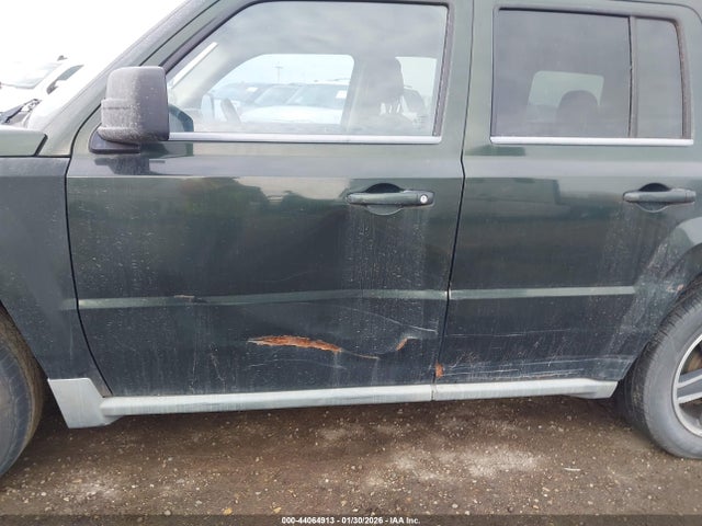 44064913 :رقم المزاد ، 1J4NT2GB3AD536820 vin ، 2010 Jeep Patriot Sport مزاد بيع