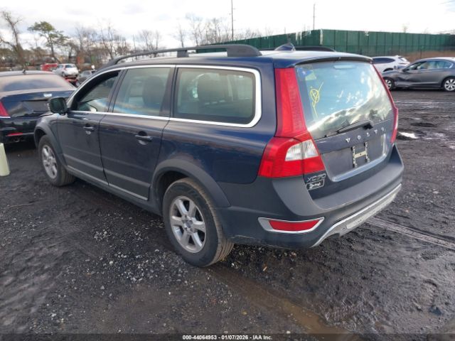 2011 VOLVO XC70 YV4940BZ0B1101718 Photo 2