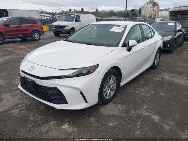 Toyota CAMRY LE 2025 4T1DAACK0SU028955 Image 2
