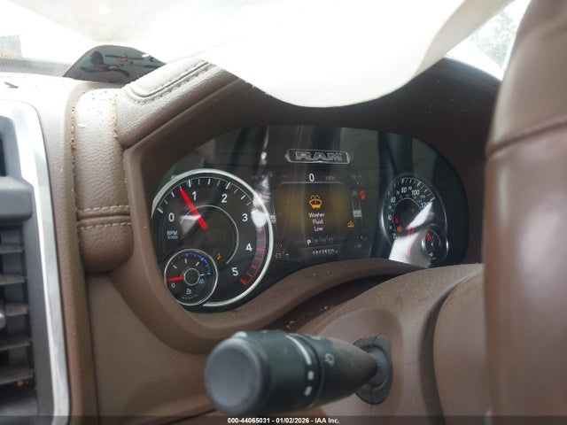 3C6UR5FL1MG579529 RAM 2500 Laramie 4x4 6&#039;4 Box