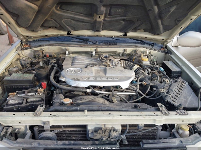 2001 INFINITI QX4 JNRDR09X71W204171 Photo 9