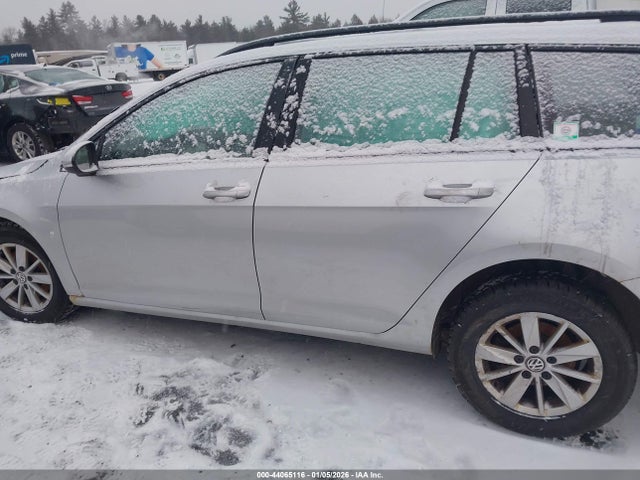 3VWC17AU0HM502212 Volkswagen Golf Sportwagen Tsi S
