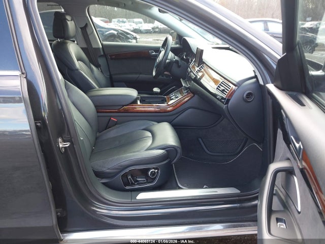 2011 AUDI A8 L WAURVAFD8BN004647 Photo 4