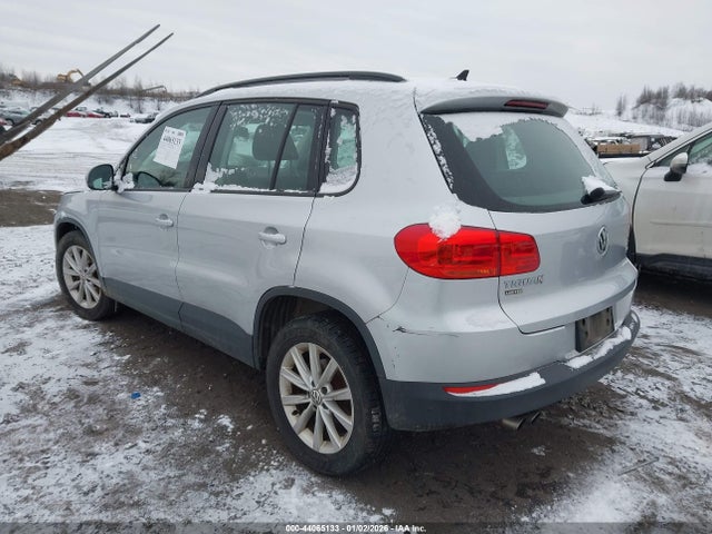 Продаж на аукціоні авто 2018 Volkswagen Tiguan Limited 2.0t, vin: WVGBV7AX4JK004195, номер лоту: 44065133