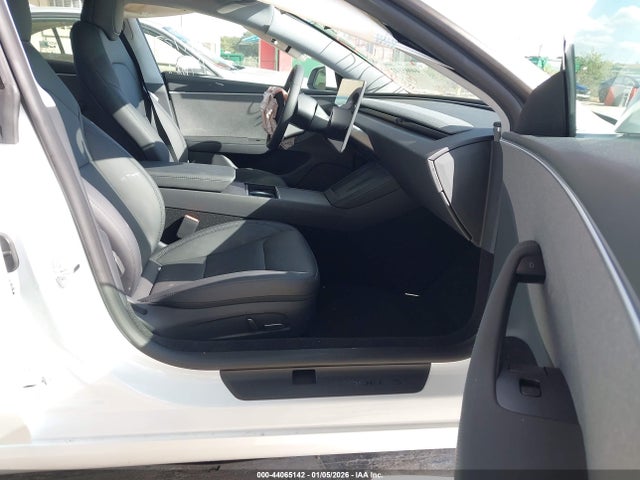 2025 TESLA MODEL 3 5YJ3E1EA1SF033535 Photo 4