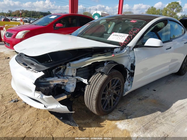 2025 TESLA MODEL 3 5YJ3E1EA1SF033535 Photo 5