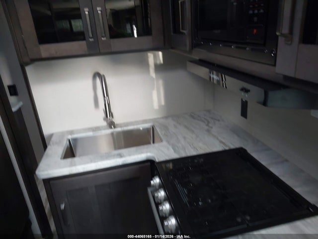 Grand Design Other 2021 573TT3322MDD00247 Image 15