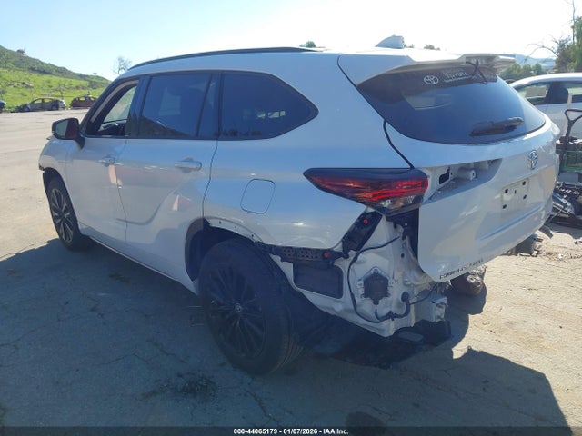 5TDKDRAHXRS529794 Toyota Highlander Xse