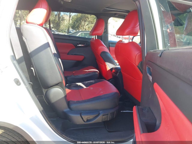 5TDKDRAHXRS529794 Toyota Highlander Xse