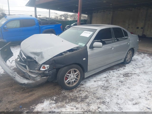 2000 Infiniti G20 Luxury/touring მანქანა იყიდება აუქციონზე, vin: JNKCP11A4YT304883, აუქციონის ნომერი: 44065190