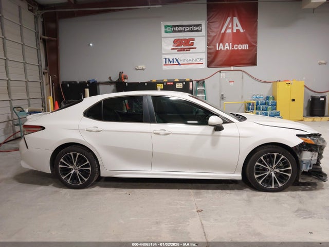 4T1B11HK4JU678175 Toyota CAMRY SE