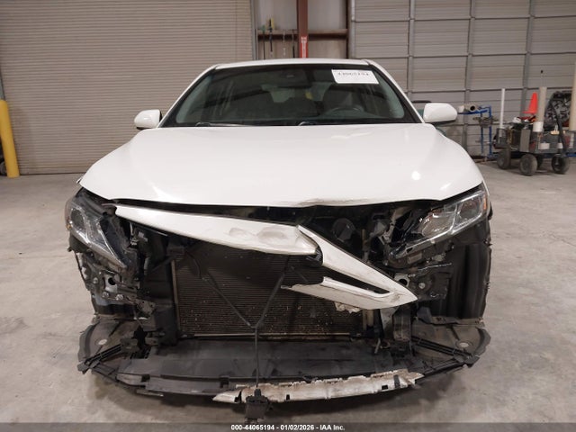 4T1B11HK4JU678175 Toyota CAMRY SE