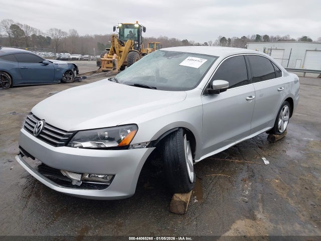 2015 Volkswagen Passat 1.8t Limited Edition მანქანა იყიდება აუქციონზე, vin: 1VWAS7A3XFC091136, აუქციონის ნომერი: 44065268