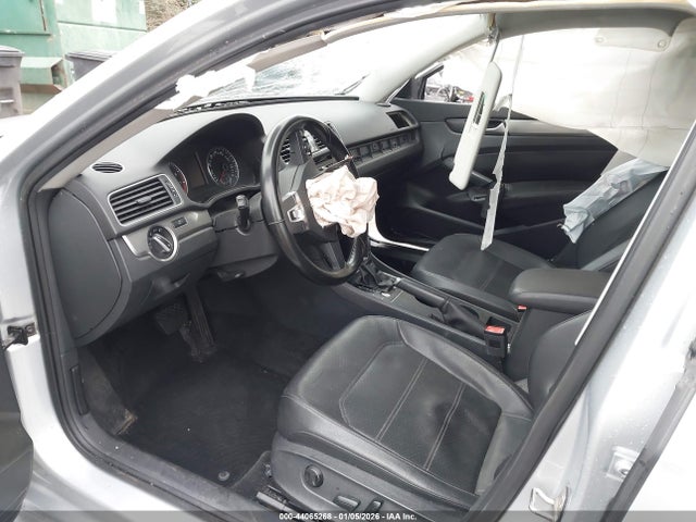 2015 Volkswagen Passat 1.8t Limited Edition მანქანა იყიდება აუქციონზე, vin: 1VWAS7A3XFC091136, აუქციონის ნომერი: 44065268