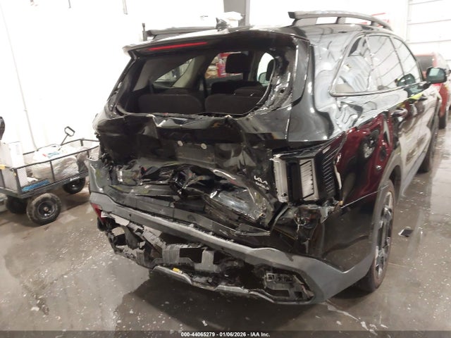 5XYRHDJF0SG326193 KIA Sorento X-line Ex