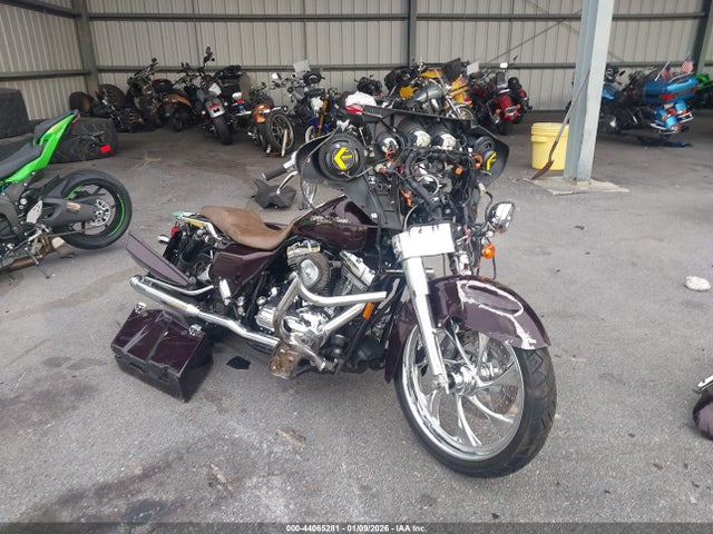 2007 HARLEY-DAVIDSON FLHX 1HD1KB4117Y632738